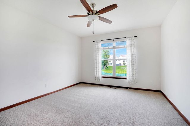 2607 Feather Run Trail, Cedar Falls, IA 50613