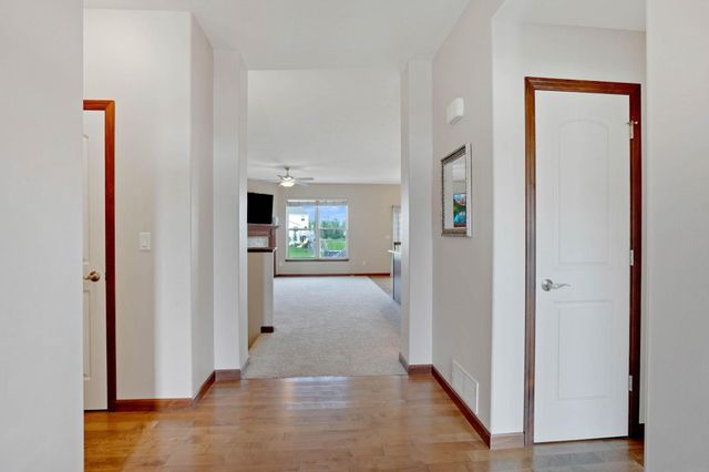 2607 Feather Run Trail, Cedar Falls, IA 50613