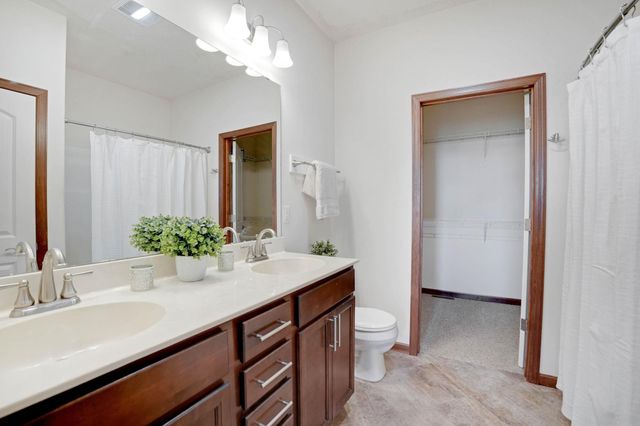 2607 Feather Run Trail, Cedar Falls, IA 50613