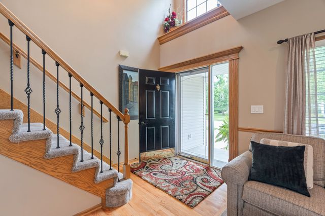 144 56th Street, West Des Moines, IA 50266