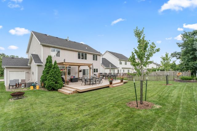 144 56th Street, West Des Moines, IA 50266
