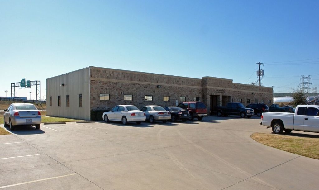 2462 E Long Avenue, Fort Worth, TX 76106 — exterior