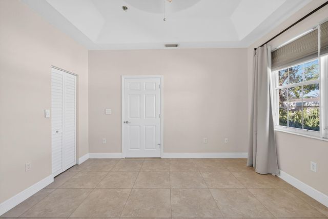 2620 E Aragon Boulevard 3, Sunrise, FL 33313