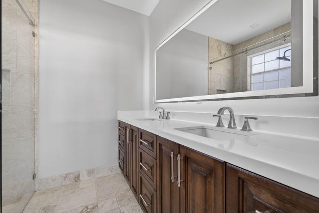 2620 E Aragon Boulevard 3, Sunrise, FL 33313