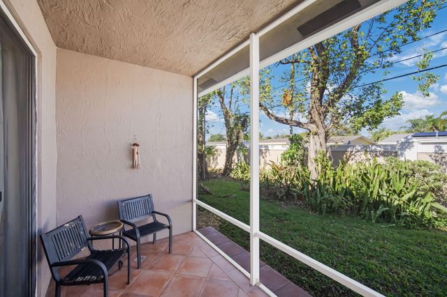 2620 E Aragon Boulevard 3, Sunrise, FL 33313