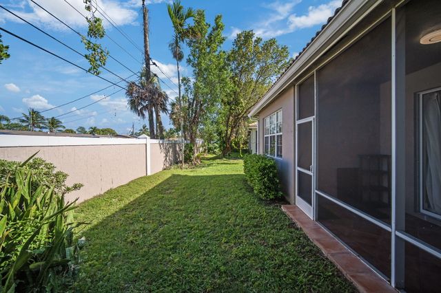 2620 E Aragon Boulevard 3, Sunrise, FL 33313