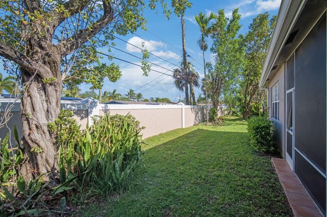 2620 E Aragon Boulevard 3, Sunrise, FL 33313