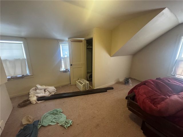 15 Link Street, Warwick, RI 02886