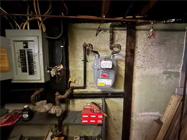 15 Link Street, Warwick, RI 02886