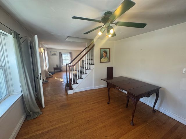 15 Link Street, Warwick, RI 02886