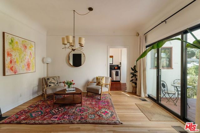 2656 Glendale Boulevard, Los Angeles, CA 90039