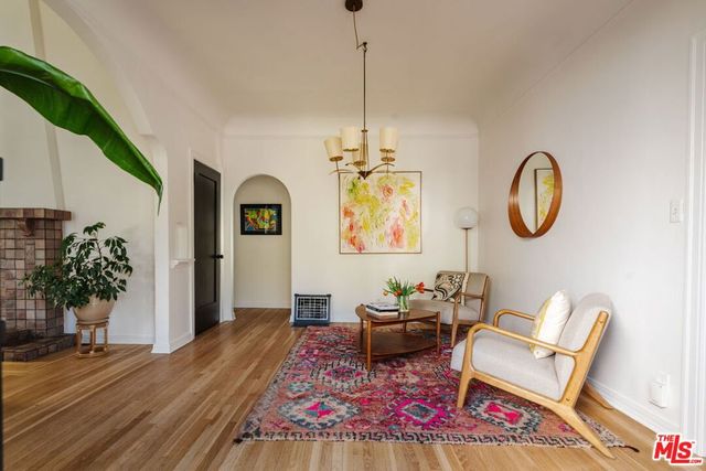 2656 Glendale Boulevard, Los Angeles, CA 90039