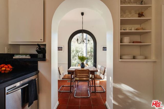 2656 Glendale Boulevard, Los Angeles, CA 90039