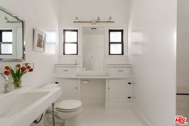 2656 Glendale Boulevard, Los Angeles, CA 90039