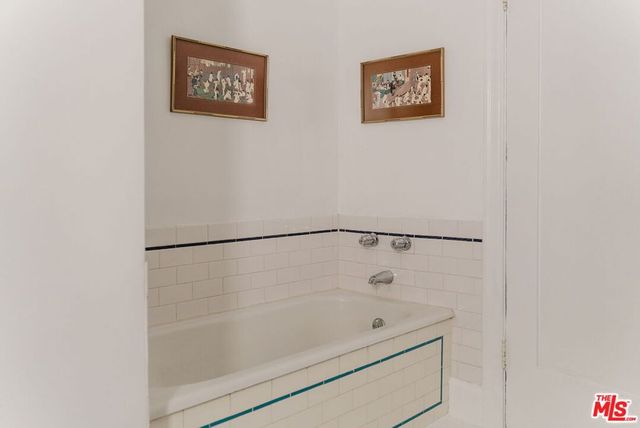 2656 Glendale Boulevard, Los Angeles, CA 90039