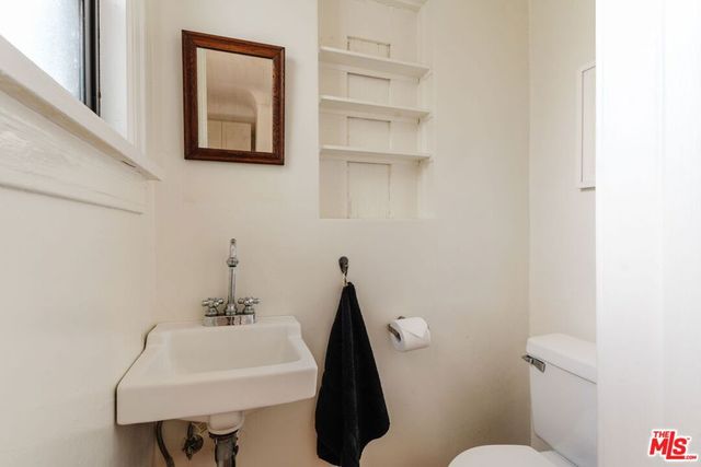 2656 Glendale Boulevard, Los Angeles, CA 90039