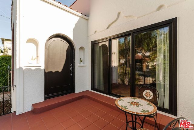 2656 Glendale Boulevard, Los Angeles, CA 90039