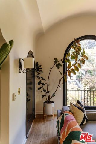 2656 Glendale Boulevard, Los Angeles, CA 90039