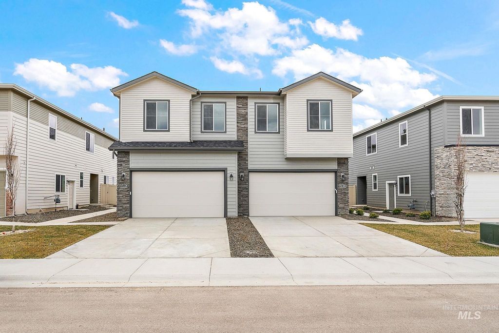 362 N Lagrasse Lane, Star, ID 83669