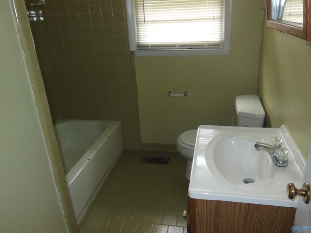 3814 Timwood Drive NW, Huntsville, AL 35810