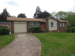 3814 Timwood Drive NW, Huntsville, AL 35810