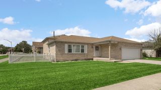 322 Central Avenue, Matteson, IL 60443