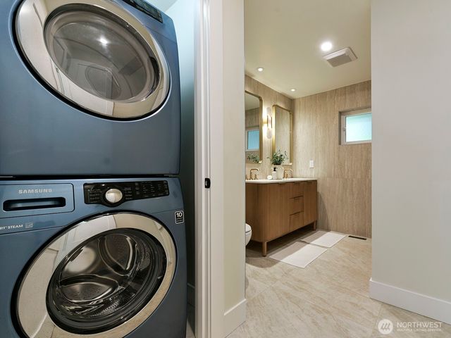 8529 29th Avenue NW, Seattle, WA 98117