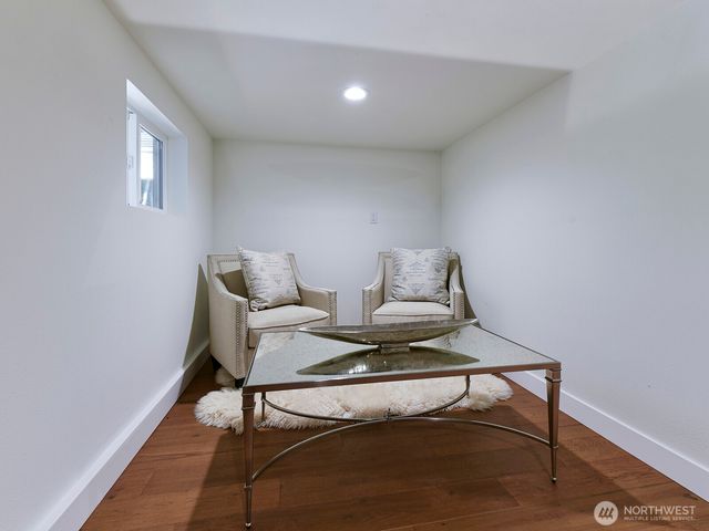 8529 29th Avenue NW, Seattle, WA 98117