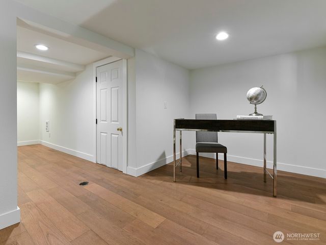 8529 29th Avenue NW, Seattle, WA 98117