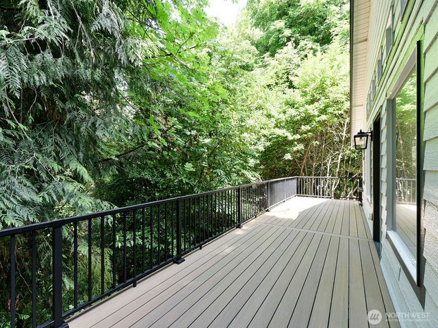 8529 29th Avenue NW, Seattle, WA 98117
