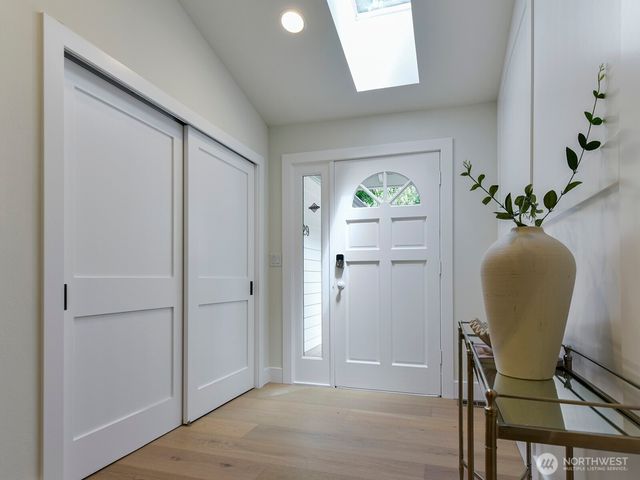 8529 29th Avenue NW, Seattle, WA 98117