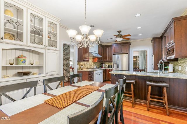 6724 Glen Forrest Drive, Chapel Hill, NC 27517