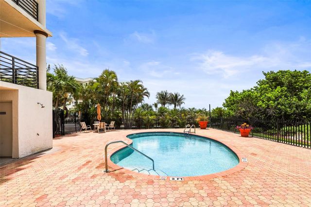 200 121ST AVENUE 103, Treasure Island, FL 33706