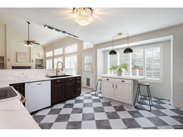 450 Bexley Ln, Highlands Ranch, CO 80126