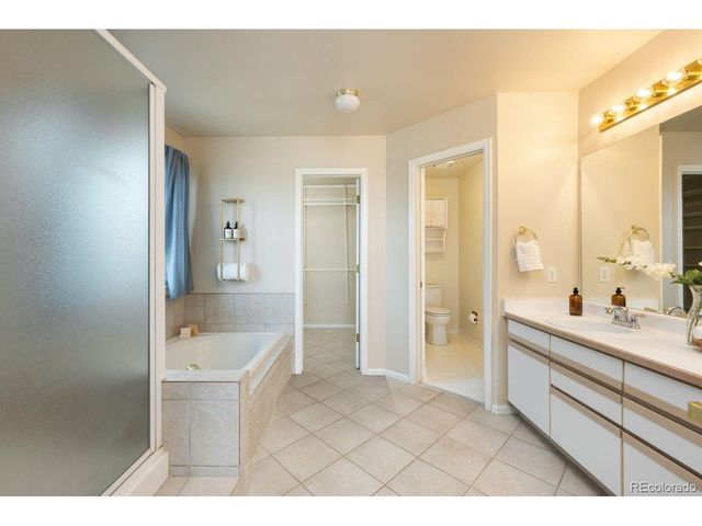 450 Bexley Ln, Highlands Ranch, CO 80126