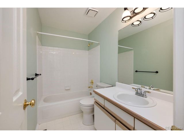 450 Bexley Ln, Highlands Ranch, CO 80126