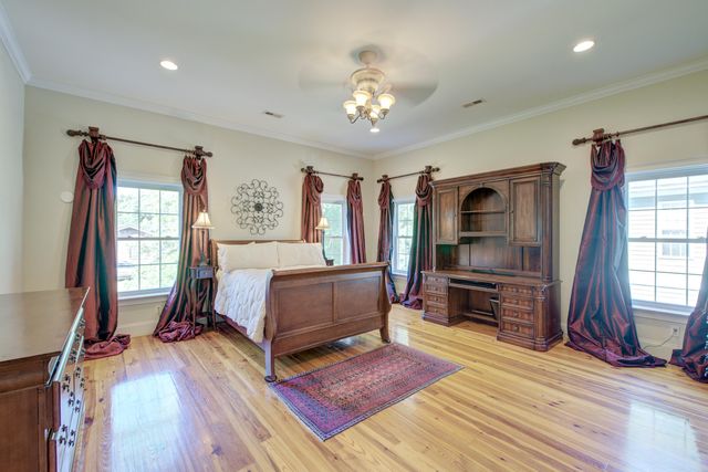 731 York Street, Mount Pleasant, SC 29464