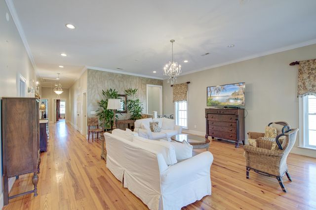731 York Street, Mount Pleasant, SC 29464