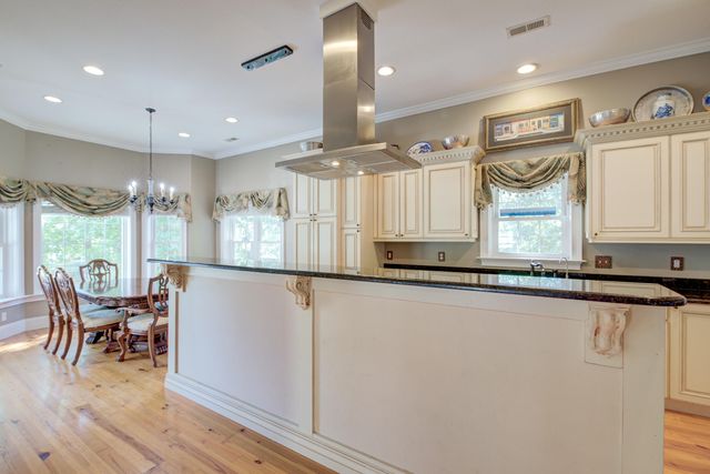 731 York Street, Mount Pleasant, SC 29464
