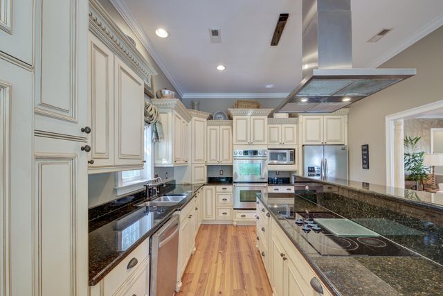 731 York Street, Mount Pleasant, SC 29464