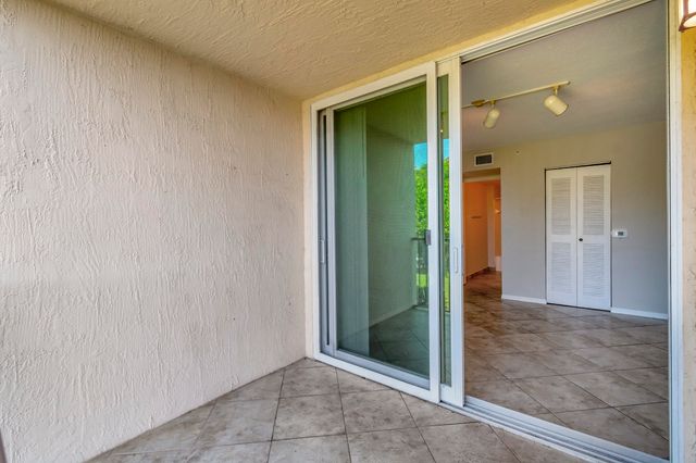 116 Villa Circle 116, Boynton Beach, FL 33435