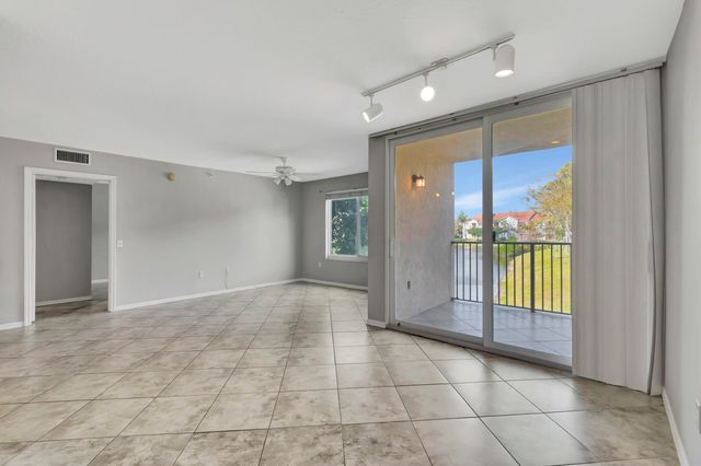 116 Villa Circle 116, Boynton Beach, FL 33435