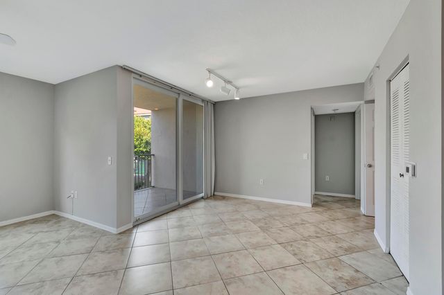 116 Villa Circle 116, Boynton Beach, FL 33435