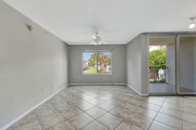 116 Villa Circle 116, Boynton Beach, FL 33435