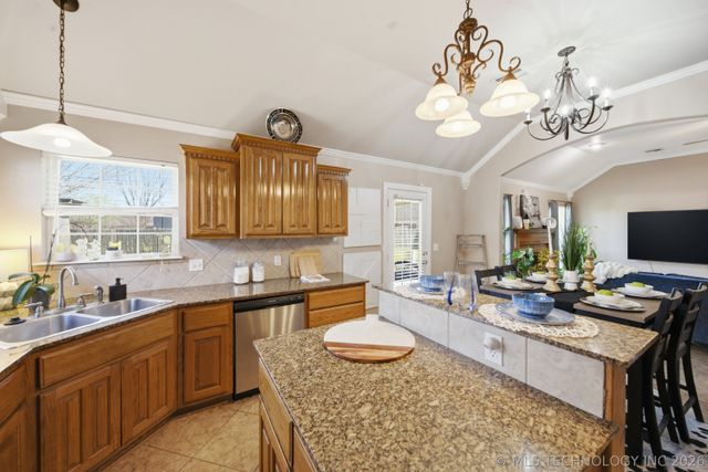 13 Cedar Street, Kiefer, OK 74041