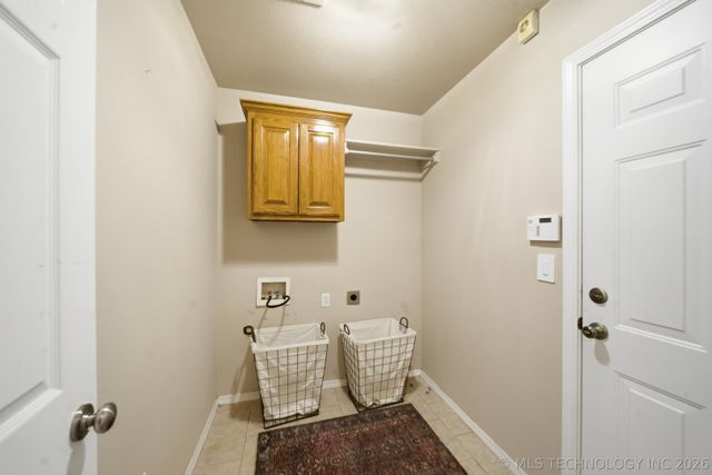 13 Cedar Street, Kiefer, OK 74041