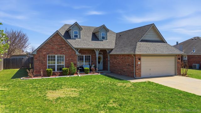 13 Cedar Street, Kiefer, OK 74041
