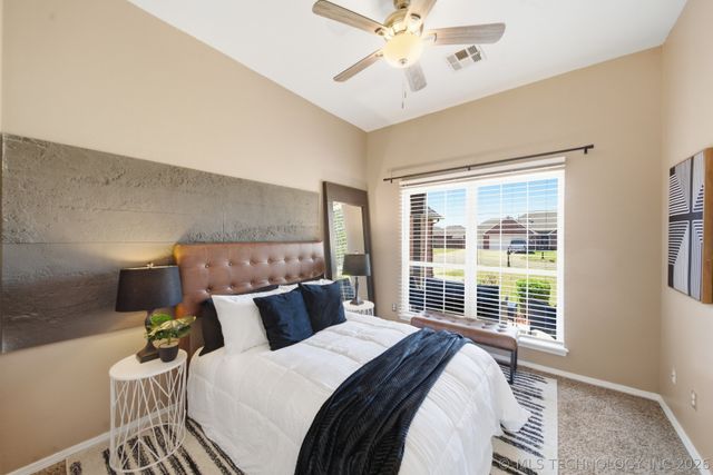 13 Cedar Street, Kiefer, OK 74041