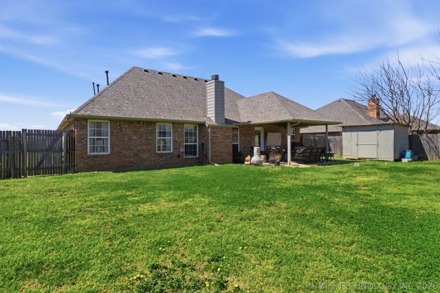 13 Cedar Street, Kiefer, OK 74041