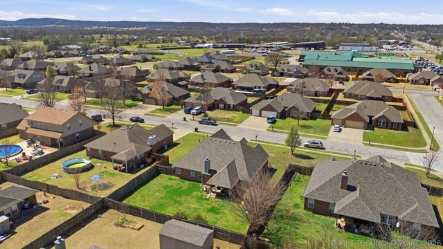 13 Cedar Street, Kiefer, OK 74041